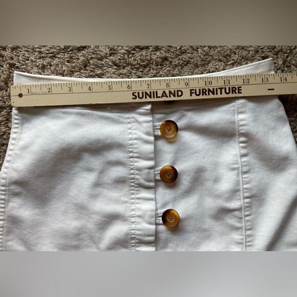 Free People Little Daisies White Button-Front Mini Skirt Size 0 - Picture 8 of 11